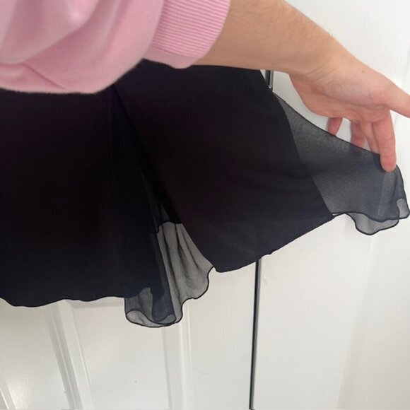 Vintage 100% Silk Alfani Flutter Dress - Picture 4 of 5